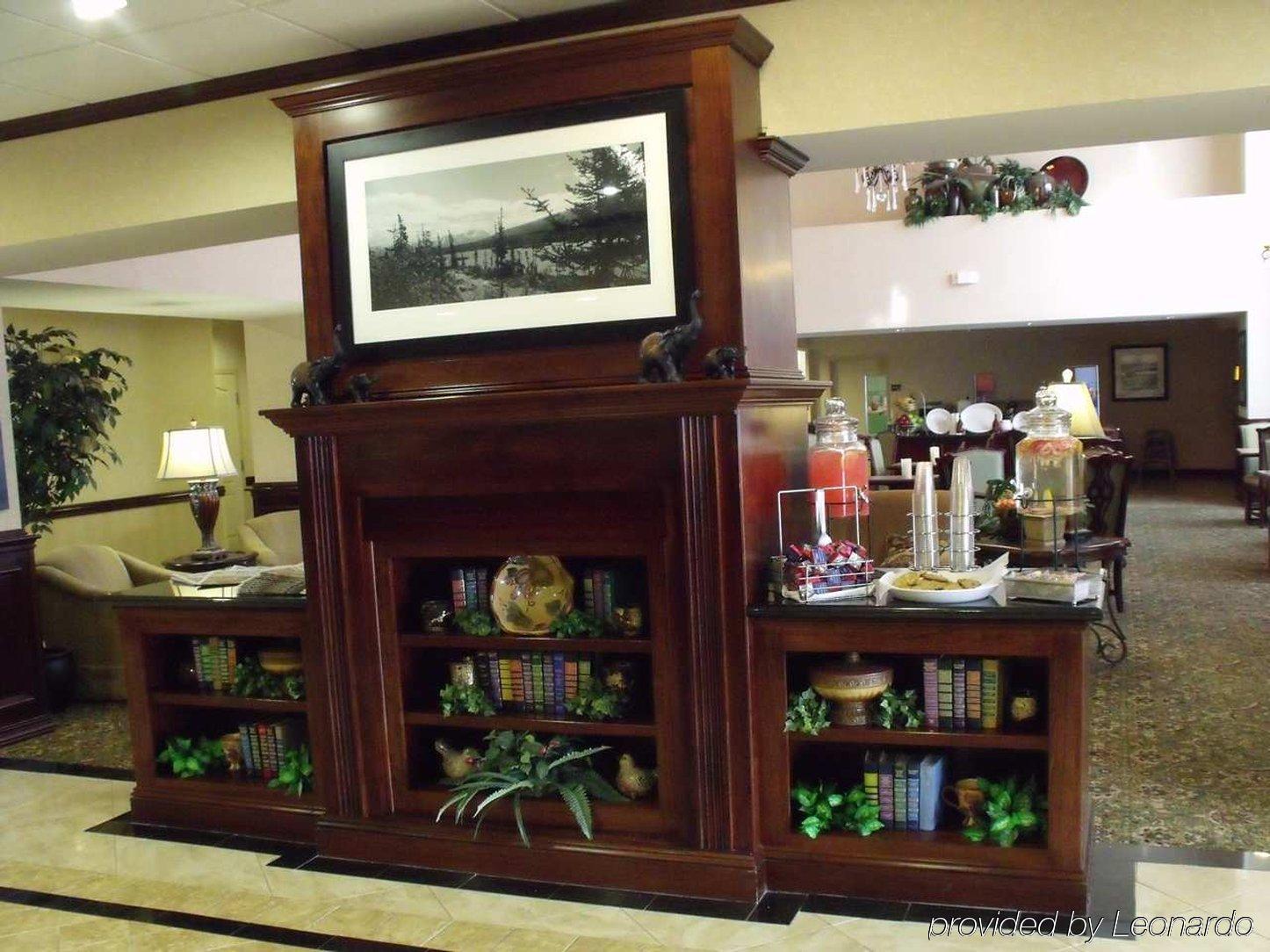Hampton Inn & Suites Lubbock Beltér fotó